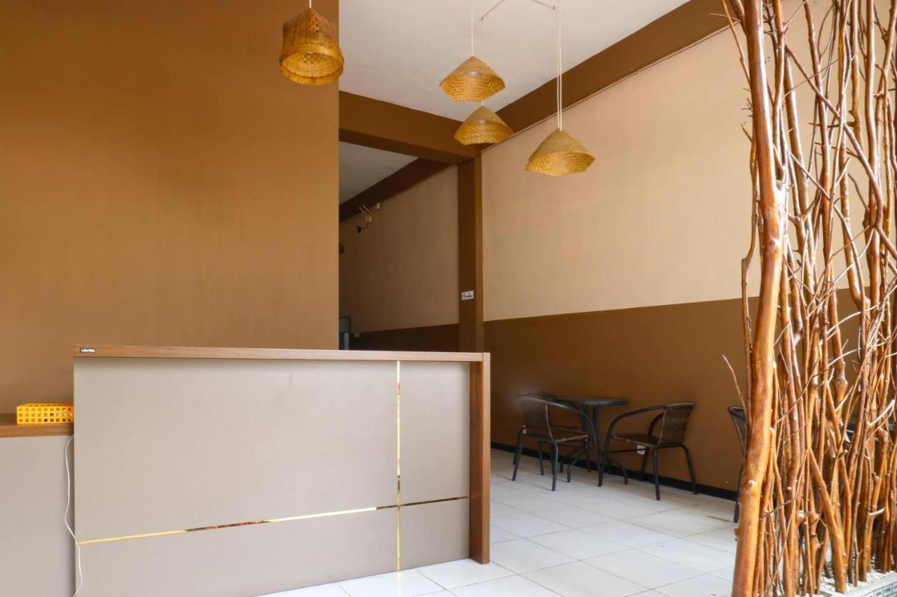 Pondok Backpacker City Square Malang Eksteriør billede
